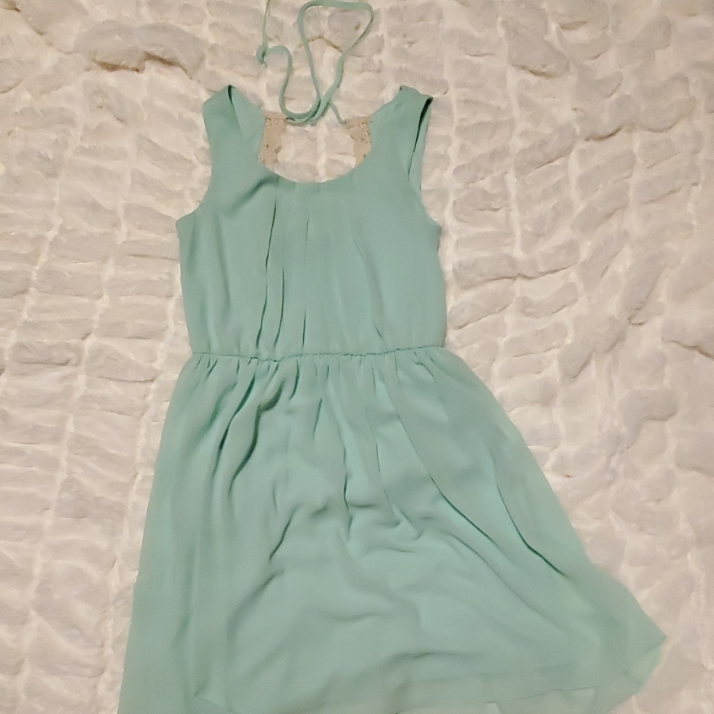 Beautiful mint green dress with lace detail